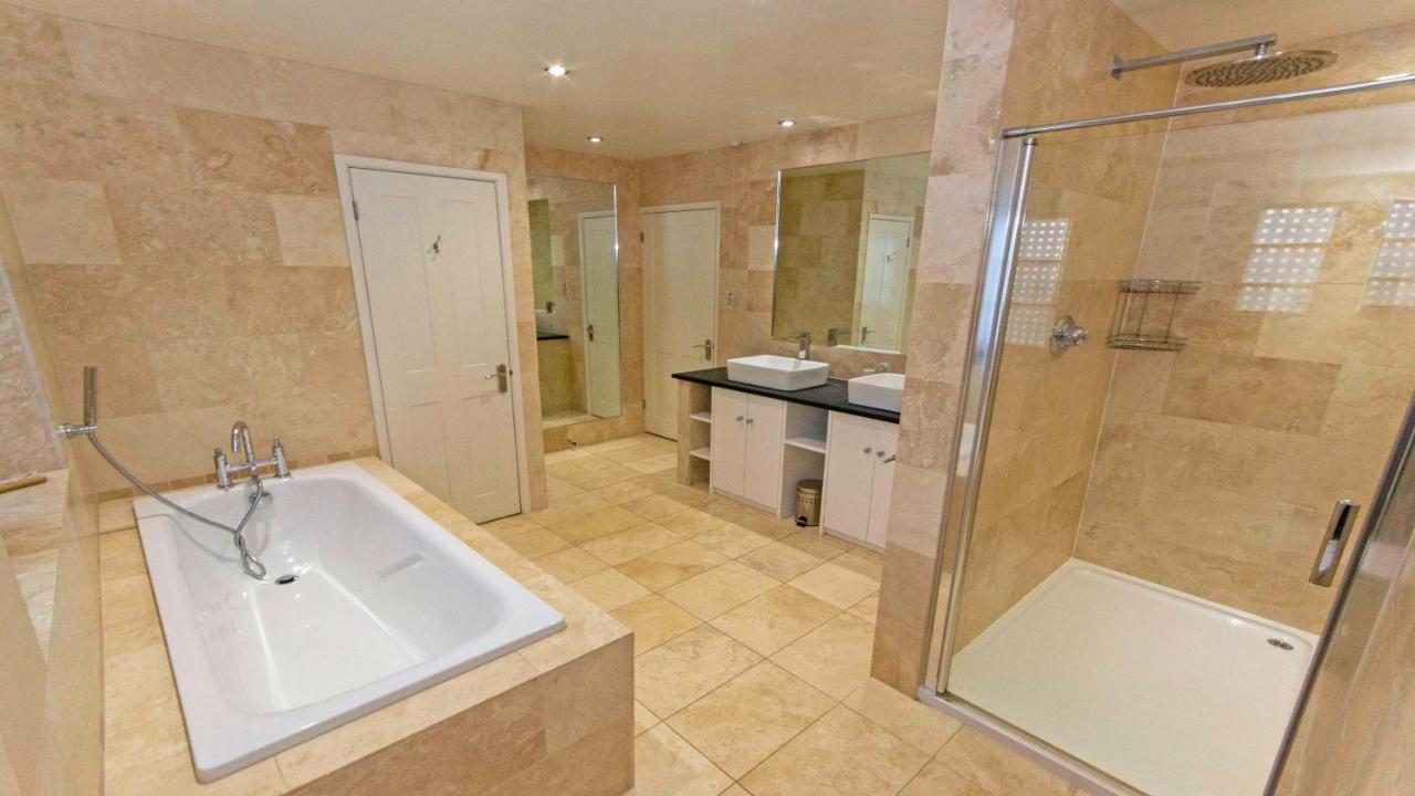 Crowborough Farm - Impressive & Sophisicated Home Surrounded By Unspoilt Countryside In Georgeham - Dog Friendly, Sleeps 14 Exterior foto